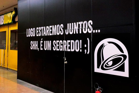 adesivo-para-tapume-shopping-01